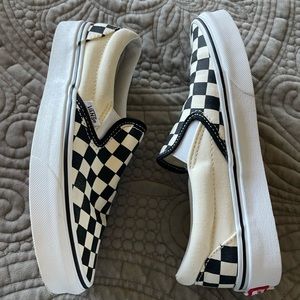Vans checkered black/white slip ons size 6.5W/5M, great condition